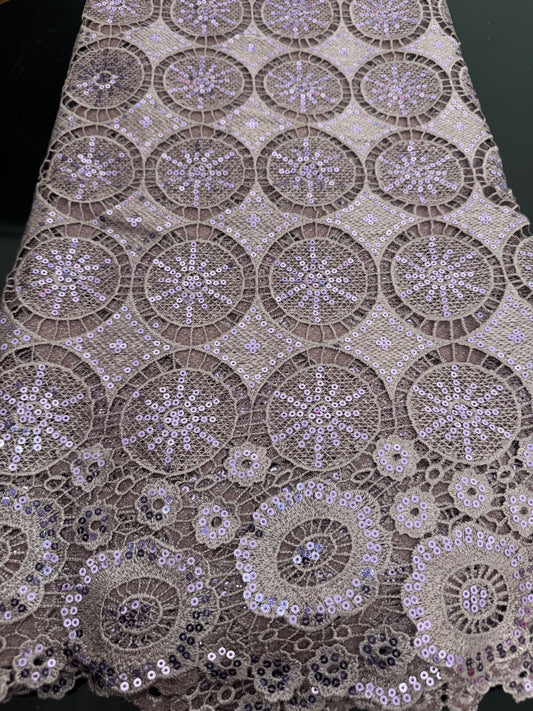 Guipure à sequins